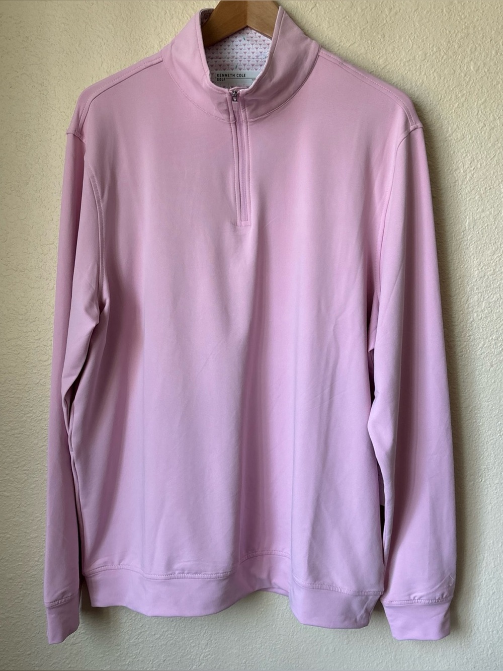 Kenneth Cole Golf Light Pink Quarter-Zip Turtleneck Pullover